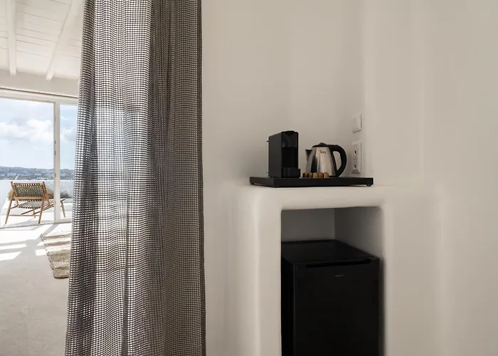 White Stone Mykonos מלון *